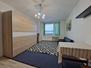 Pronájem bytu 1+kk, Hradec Králové - Nový Hradec Králové, třída Edvarda Beneše, 30 m2