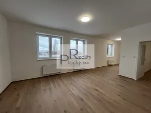 Prodej bytu 2+kk, Hevlín, 66 m2