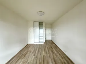 Pronájem bytu 2+kk, Praha - Modřany, K Vystrkovu, 70 m2