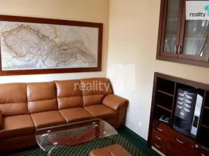 Pronájem kanceláře, Karlovy Vary - Dvory, Chebská, 21 m2