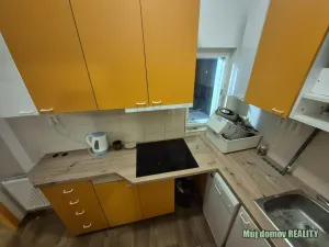 Pronájem rodinného domu, Praha - Horní Počernice, Mezilesí, 100 m2