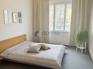 Pronájem bytu 2+kk, Praha, náměstí Dr. Václava Holého, 44 m2