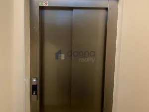 Pronájem bytu 2+kk, Praha, náměstí Dr. Václava Holého, 44 m2