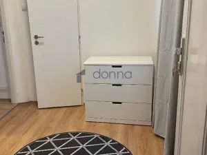 Pronájem bytu 2+kk, Praha, náměstí Dr. Václava Holého, 44 m2