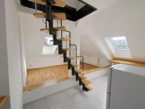 Prodej bytu 2+kk, Uherské Hradiště - Mařatice, 1. máje, 44 m2