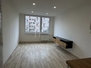 Pronájem bytu 2+kk, Kladno - Kročehlavy, Ústecká, 41 m2