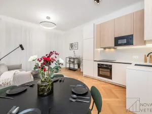 Prodej bytu 2+kk, Praha - Žižkov, Víta Nejedlého, 49 m2