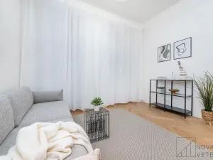 Prodej bytu 2+kk, Praha - Žižkov, Víta Nejedlého, 49 m2