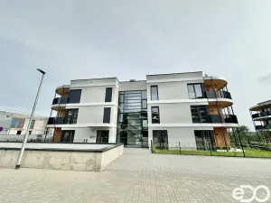 Pronájem bytu 1+kk, Praha, Ujgurská, 41 m2