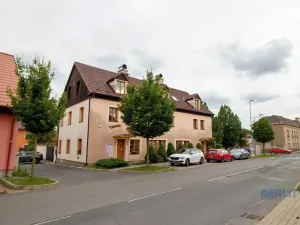 Pronájem atypického bytu, Mratín, Boční, 109 m2