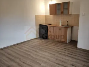 Pronájem bytu 1+kk, Kynšperk nad Ohří, Maxima Gorkého, 30 m2