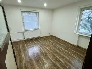 Pronájem rodinného domu, Chomutov, Dobrovského, 80 m2