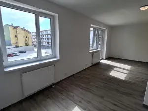 Pronájem bytu 1+kk, Plzeň, Železniční, 40 m2
