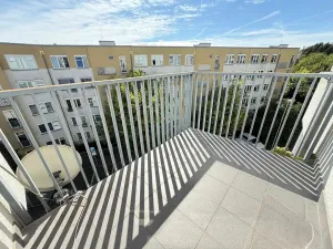 Pronájem bytu 1+kk, Praha, Jeřabinová, 43 m2