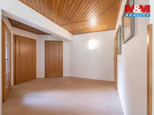 Prodej rodinného domu, Benecko, 224 m2