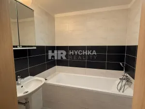 Pronájem bytu 2+kk, Praha - Nusle, Bartoškova, 57 m2