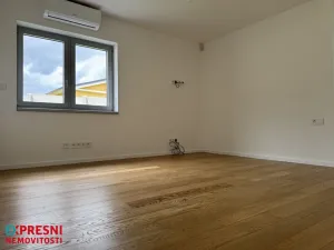 Prodej bytu 4+kk, Praha - Lochkov, K Lahovské, 99 m2