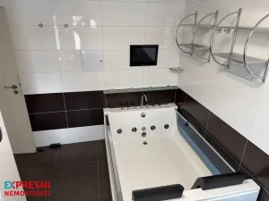 Prodej bytu 4+kk, Praha - Lochkov, K Lahovské, 99 m2