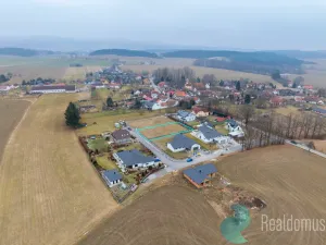 Prodej pozemku pro bydlení, Lipí, 955 m2