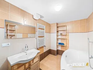 Pronájem bytu 3+kk, Plzeň, V Hájku, 88 m2