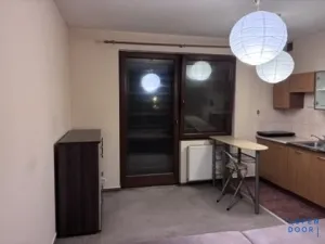 Pronájem bytu 1+kk, Praha - Hostivař, Švehlova, 25 m2