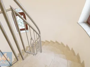 Pronájem vily, Praha - Nebušice, Nebušická, 243 m2