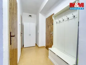 Pronájem bytu 1+1, Plzeň - Lobzy, Revoluční, 34 m2