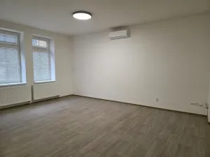 Pronájem bytu 2+1, Plzeň, Malická, 63 m2