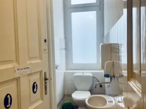 Pronájem obchodního prostoru, Broumov, Nádražní, 32 m2