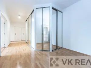 Prodej bytu 2+1, Praha - Vršovice, Čeljabinská, 72 m2