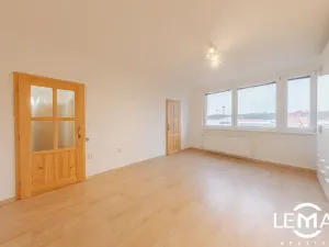 Prodej bytu 3+1, Velká Bystřice, Nádražní I, 68 m2