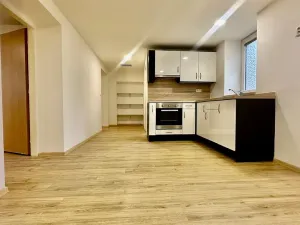 Prodej bytu 2+1, Brno - Komárov, Slunná, 59 m2