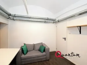 Pronájem kanceláře, Praha - Smíchov, Na Plzeňce, 47 m2