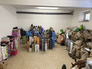 Pronájem obchodního prostoru, Nový Jičín, U Grasmanky, 28 m2