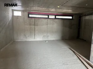 Pronájem obchodního prostoru, Praha - Smíchov, Šiklové, 110 m2