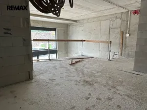Pronájem obchodního prostoru, Praha - Smíchov, Šiklové, 110 m2