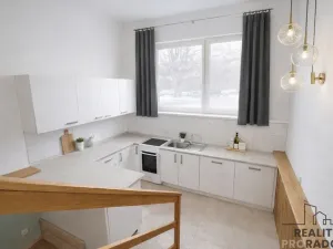 Prodej atypického bytu, Jaroměřice nad Rokytnou, Družstevní, 69 m2