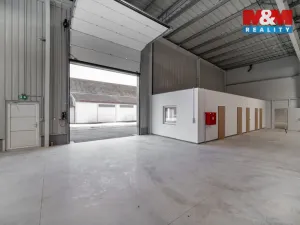 Pronájem skladu, Cerekvice nad Loučnou - Pekla, 2380 m2