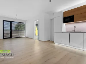 Pronájem bytu 2+kk, Hradec Králové, Pálenecká, 60 m2
