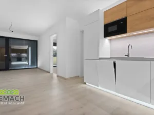 Pronájem bytu 2+kk, Hradec Králové, Pálenecká, 60 m2