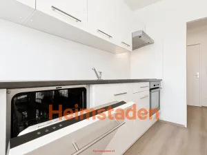 Pronájem bytu 1+1, Ostrava - Poruba, náměstí Jana Nerudy, 38 m2