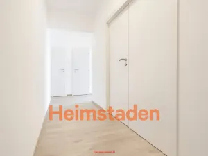 Pronájem bytu 2+1, Ostrava - Poruba, Nálepkovo náměstí, 57 m2