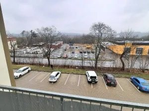 Pronájem bytu 1+kk, Karlovy Vary - Bohatice, Dubová, 38 m2