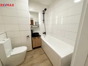 Pronájem bytu 2+kk, Praha - Michle, V zápolí, 40 m2