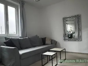 Pronájem bytu 1+kk, Praha - Hloubětín, Poděbradská, 46 m2