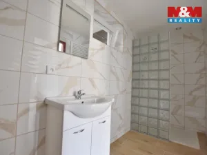 Pronájem bytu 3+kk, Nechanice, Husovo nám., 57 m2