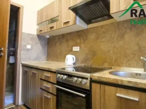 Prodej činžovního domu, Karlovy Vary, Moravská, 248 m2