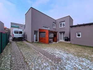 Prodej bytu 2+kk, Modřice, Bobravská, 55 m2