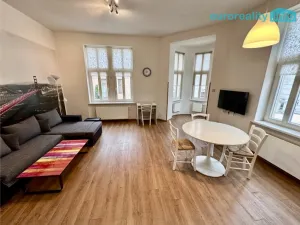 Pronájem bytu 2+kk, Karlovy Vary, Krále Jiřího, 55 m2