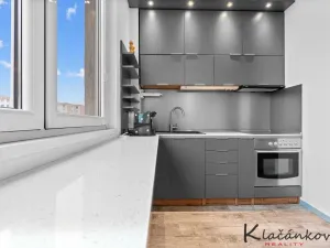 Prodej bytu 3+1, Zlín, Podlesí III, 70 m2